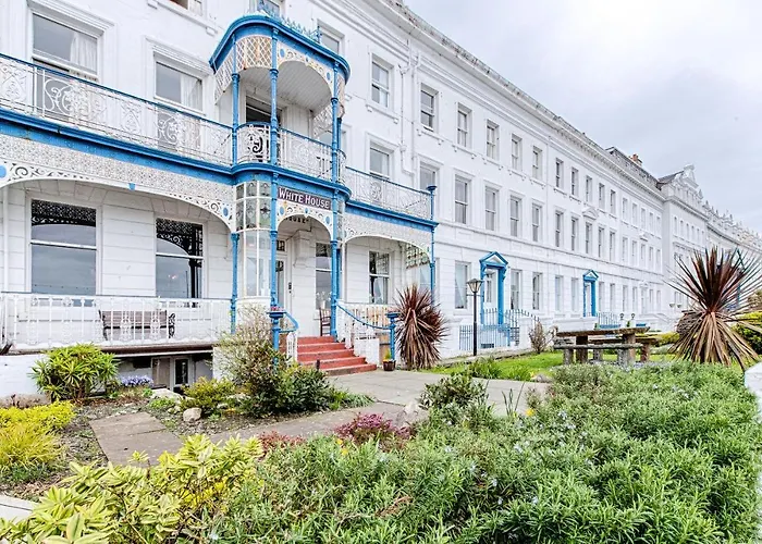 Whitehouse Hotel